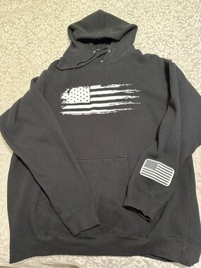 Black Men's Pullover Hoodie with Distressed Flag Graphic